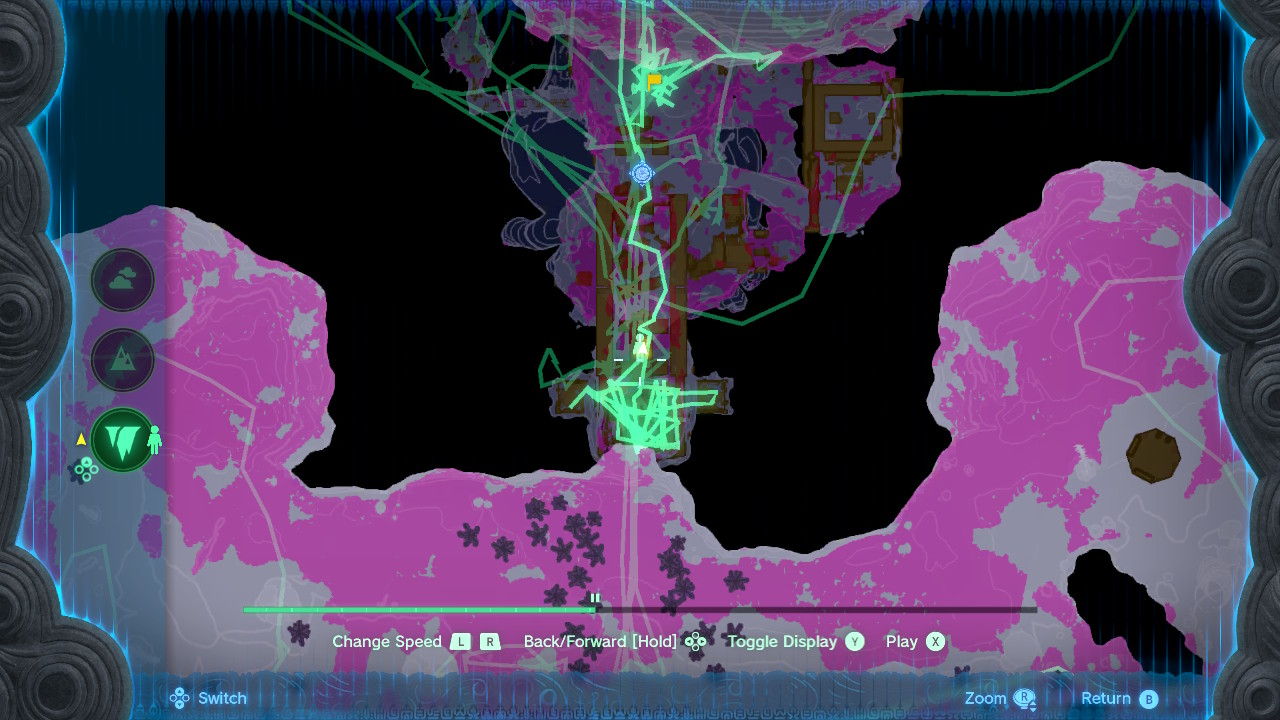 The same map screen in Hero's Path mode, now displaying a bright green line snaking around. A dense series of loops are near to the player's position, marked with a yellow arrow slightly offset from a green person-shaped icon.